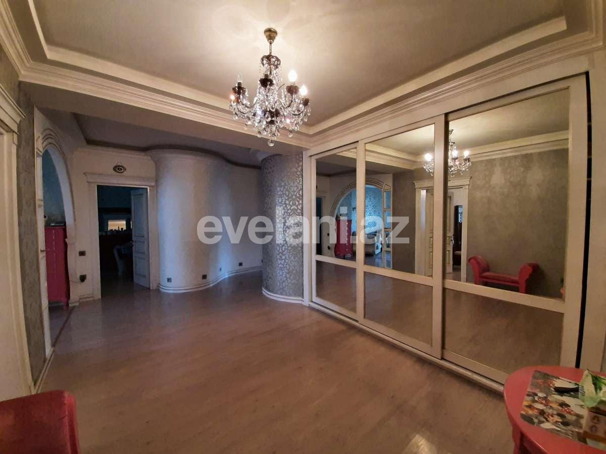 Satılır, yeni tikili, 4 otaqlı, 180 m², Gənclik m.