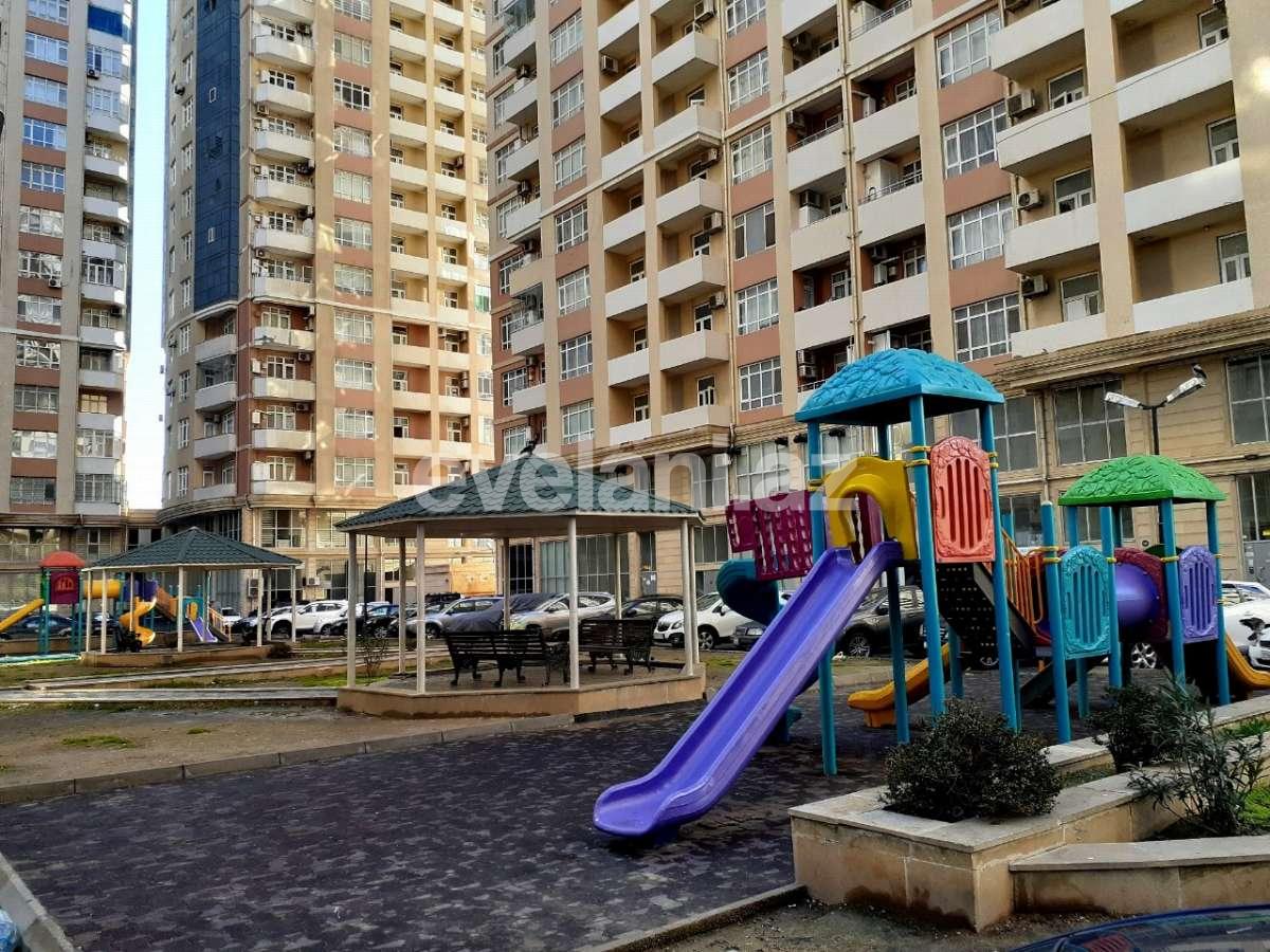 Satılır, yeni tikili, 4 otaqlı, 130 m², Şah İsmayıl Xətai m.