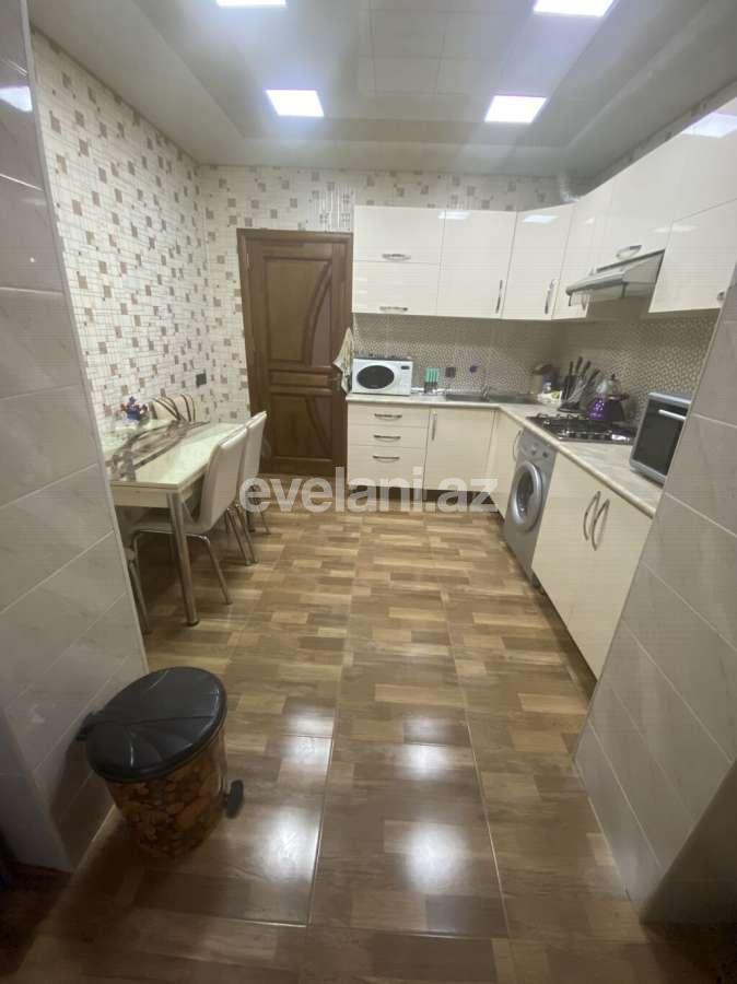 Sale, old building, 3 room, 70 m², Yeni Guneshli d.