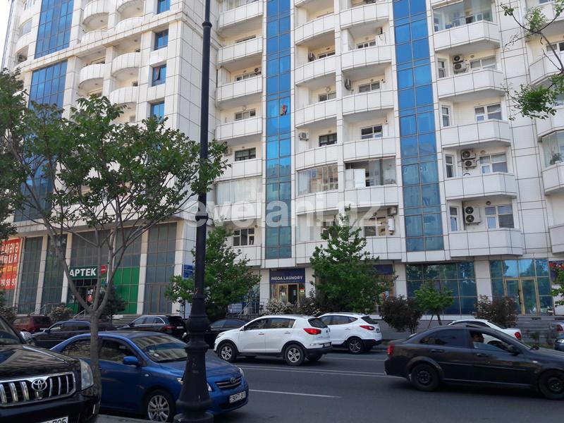 Продаётся, новостройка, 3-комнаты, 128 m², Элмляр Академиясы m.