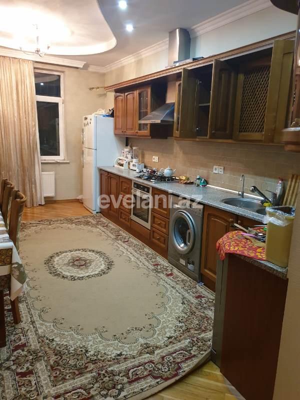 Satılır, yeni tikili, 3 otaqlı, 137 m², Memar Əcəmi m.