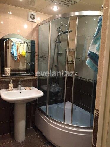 Rent, old building, 2 room, 65 m², Shah Ismail Khatai m.