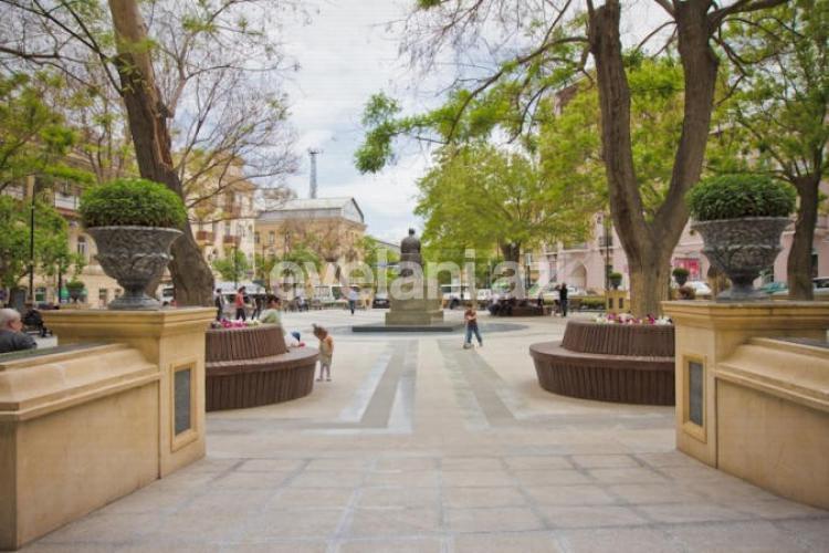 Satılır, yeni tikili, 2 otaqlı, 74 m², Səbail r.