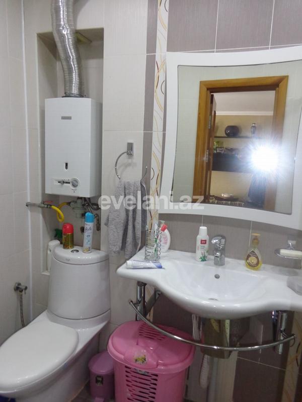 Продаётся, вторичка, 3-комнаты, 67 m², Элмляр Академиясы m.