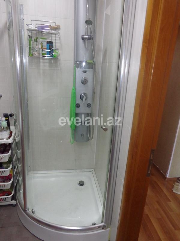 Продаётся, вторичка, 3-комнаты, 67 m², Элмляр Академиясы m.