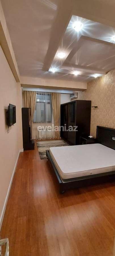 Rent, new building, 3 room, 132 m², 28 may m.