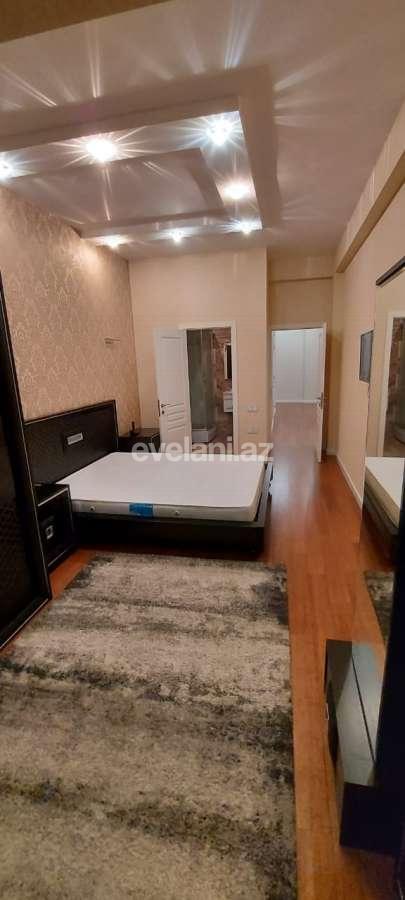 Rent, new building, 3 room, 132 m², 28 may m.