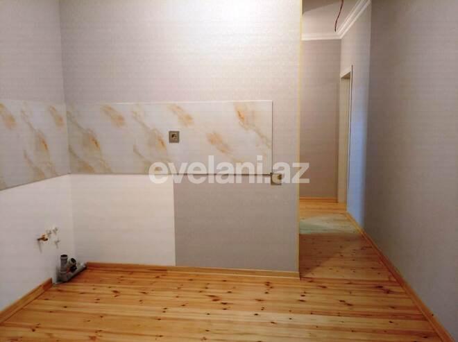 Sale, old building, 1 room, 40 m², Bakikhanov d.