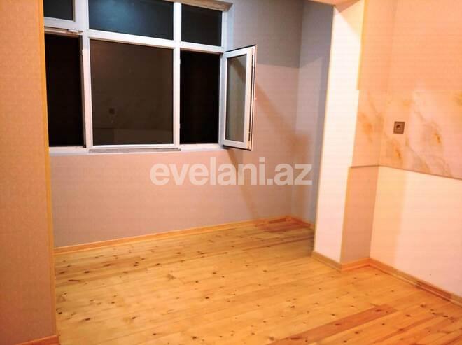 Sale, old building, 1 room, 40 m², Bakikhanov d.
