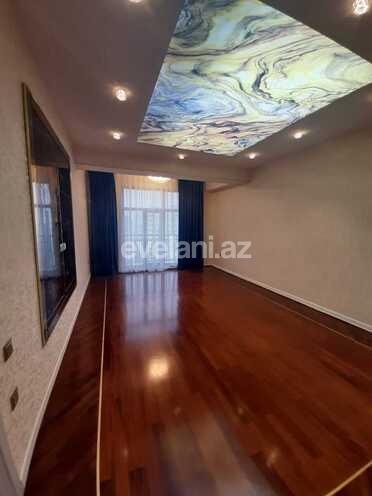 Satılır, yeni tikili, 2 otaqlı, 75 m², 28 may m.