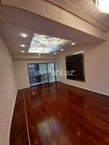 Satılır, yeni tikili, 2 otaqlı, 75 m², 28 may m.