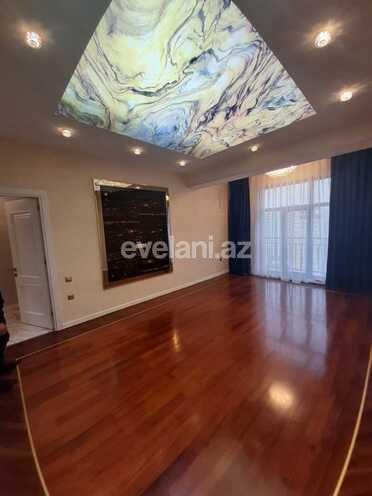 Satılır, yeni tikili, 2 otaqlı, 75 m², 28 may m.