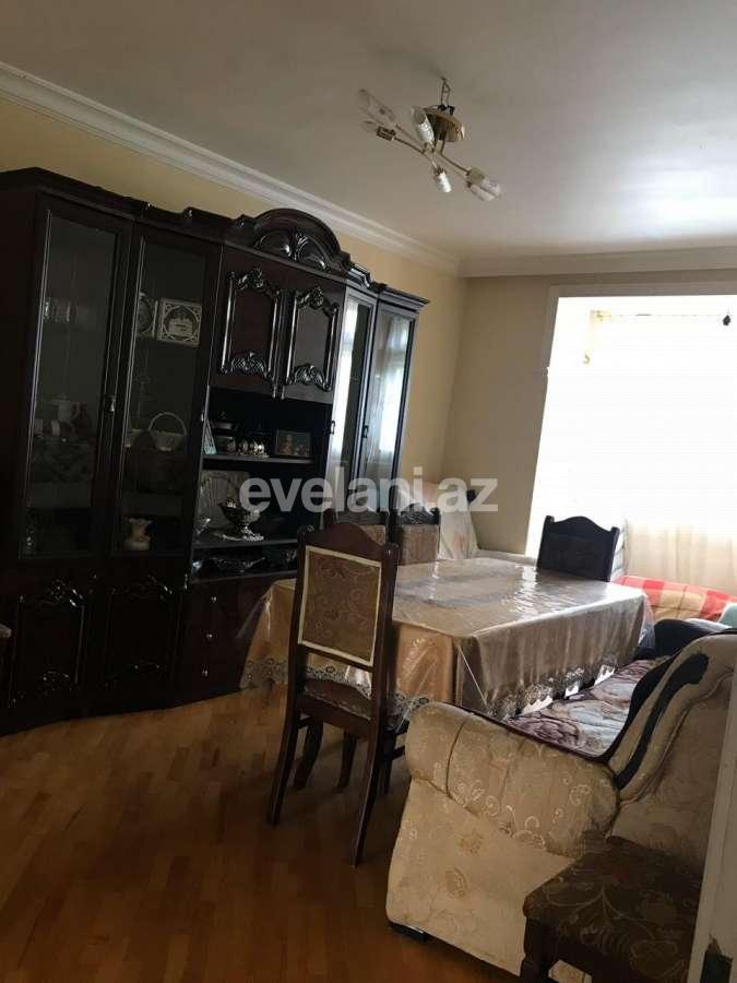 Sale, old building, 3 room, 70 m², Elmlar Akademiyası m.