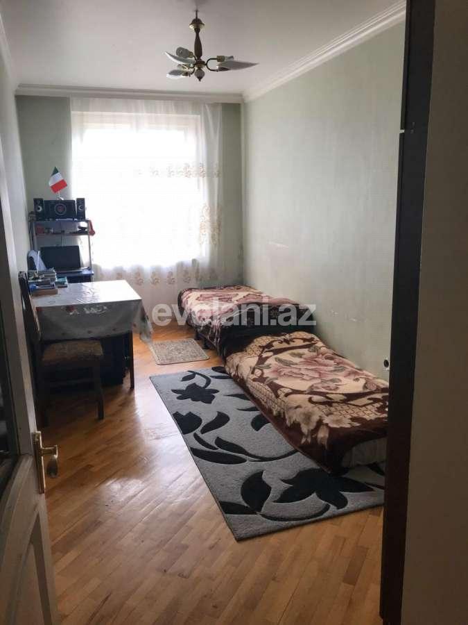 Sale, old building, 3 room, 70 m², Elmlar Akademiyası m.