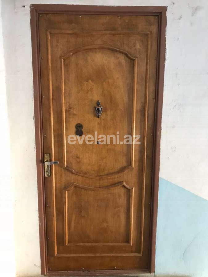 Sale, old building, 3 room, 70 m², Elmlar Akademiyası m.