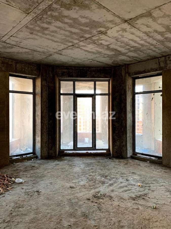 Satılır, yeni tikili, 4 otaqlı, 206 m², 28 may m.