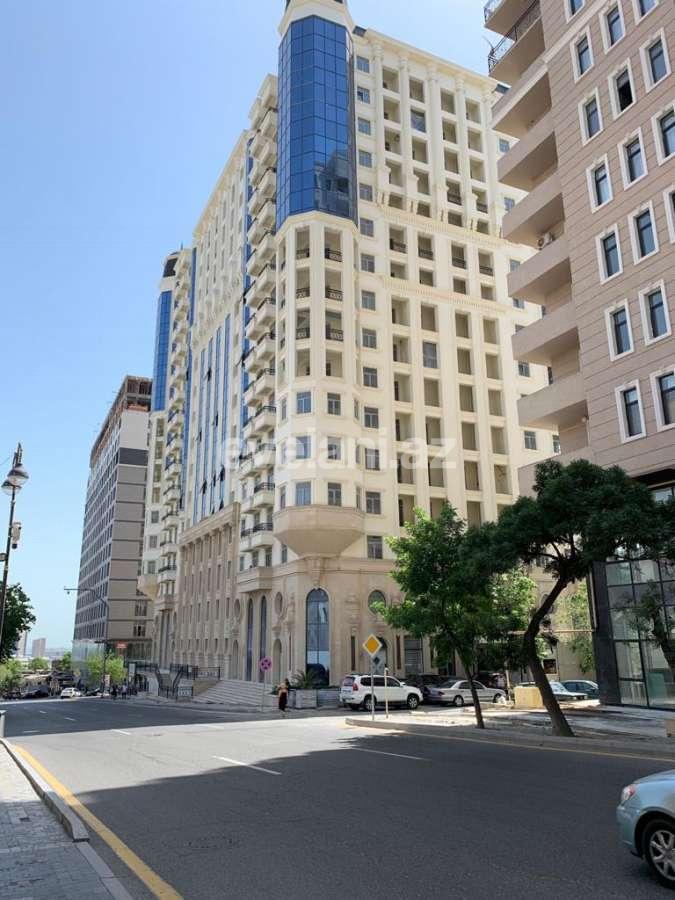 Satılır, yeni tikili, 4 otaqlı, 206 m², 28 may m.