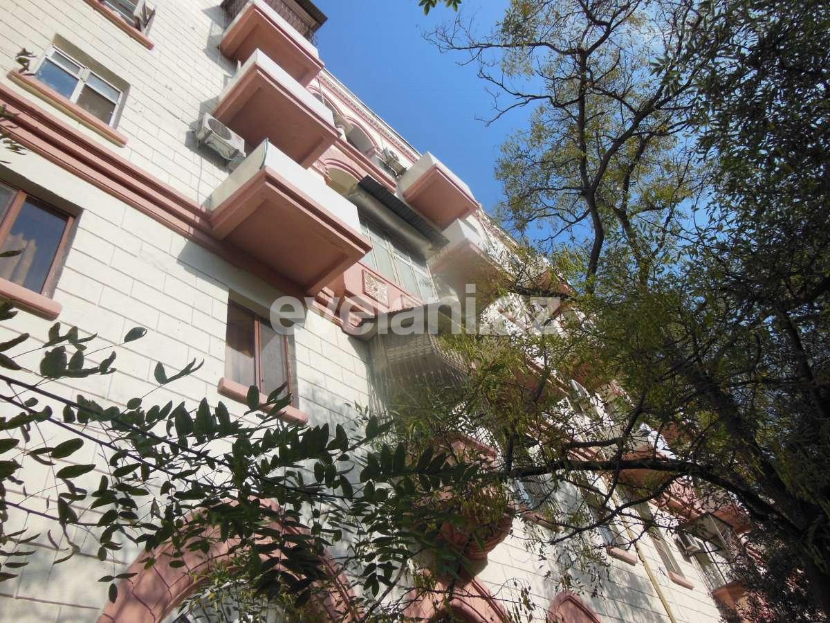 Satılır, köhnə tikili, 3 otaqlı, 64 m², Nəriman Nərimanov m.