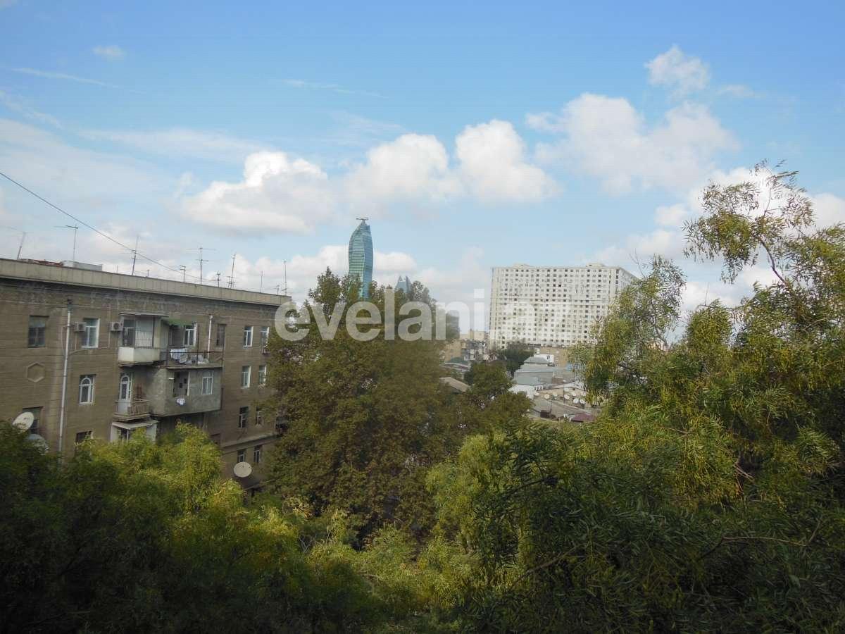 Satılır, köhnə tikili, 3 otaqlı, 64 m², Nəriman Nərimanov m.