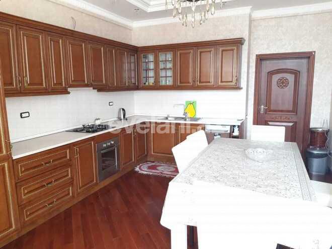 Сдаётся, новостройка, 4-комнаты, 210 m², 28 мая m.