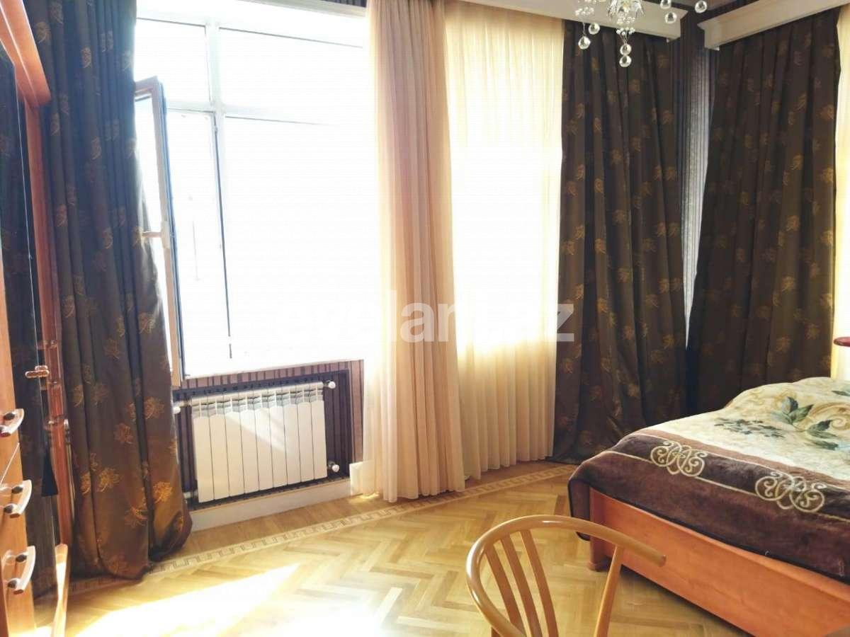 Kirayə verilir, villa, 7 otaqlı, 600 m², Nəsimi m.