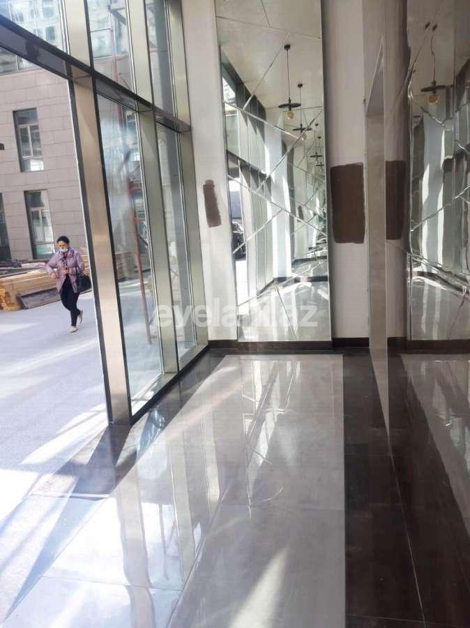 Satılır, yeni tikili, 2 otaqlı, 100 m², 28 may m.