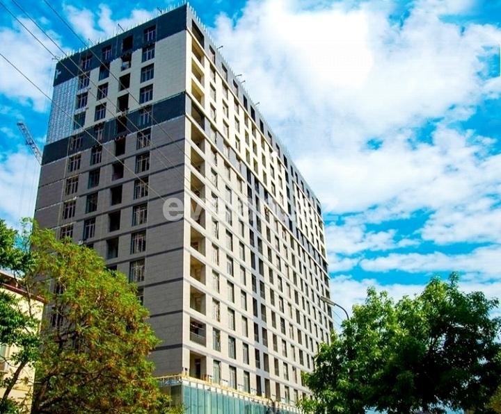 Satılır, yeni tikili, 2 otaqlı, 100 m², 28 may m.