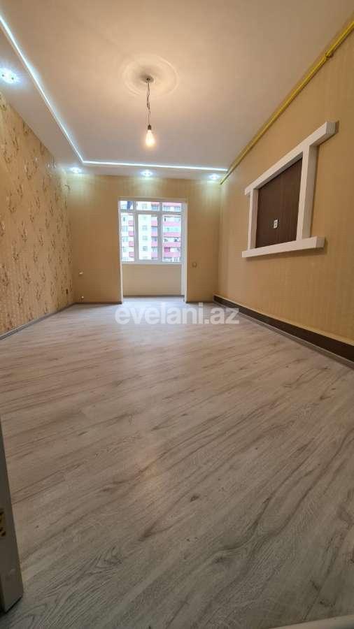 Satılır, köhnə tikili, 2 otaqlı, 31 m², İnşaatçılar m.
