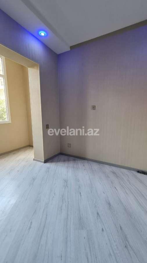 Satılır, köhnə tikili, 2 otaqlı, 31 m², İnşaatçılar m.