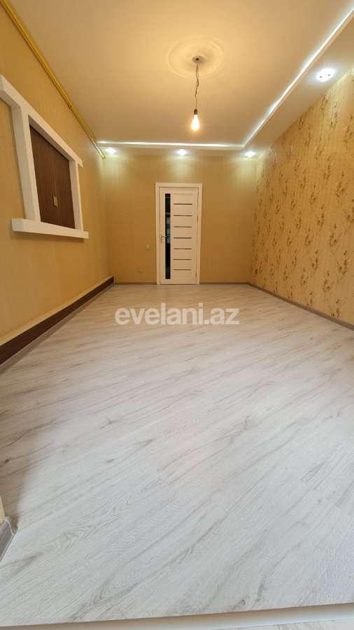 Satılır, köhnə tikili, 2 otaqlı, 31 m², İnşaatçılar m.