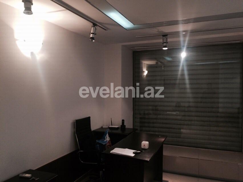 Kirayə verilir, ofis, 1 otaqlı, 25 m², Nizami m.