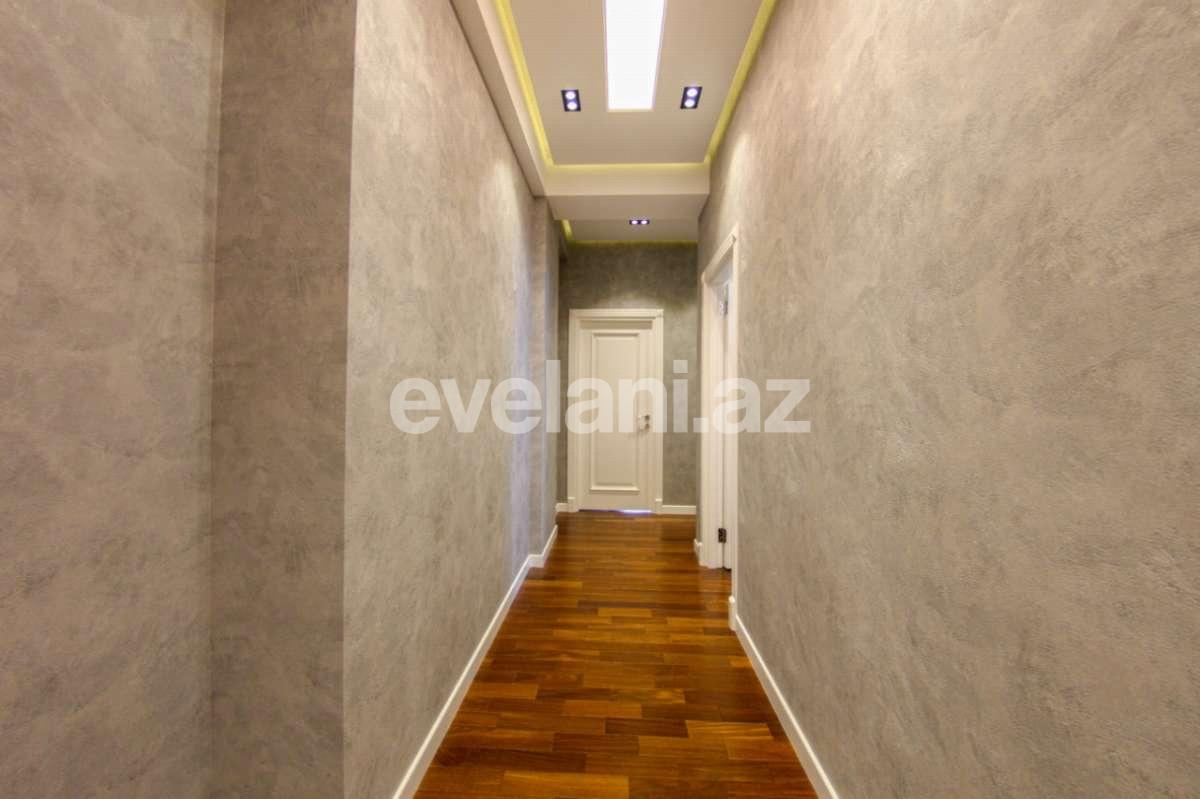 Satılır, yeni tikili, 3 otaqlı, 130 m², 28 may m.