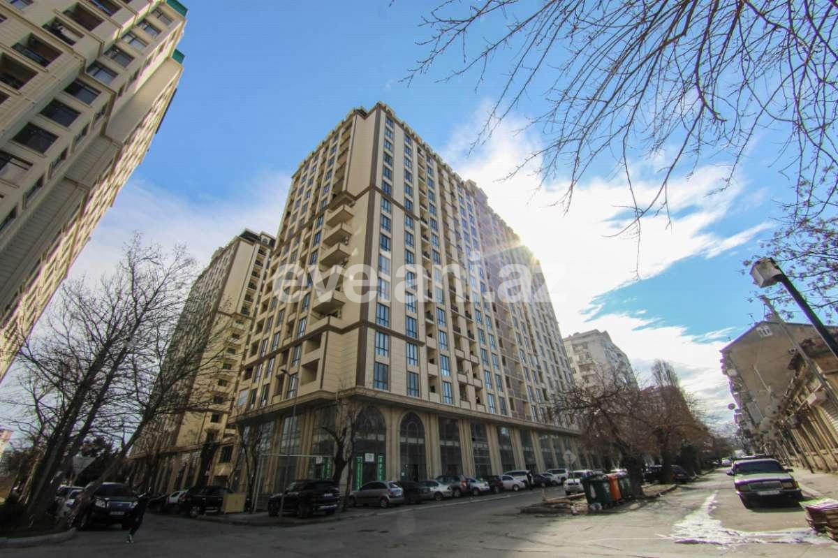 Satılır, yeni tikili, 3 otaqlı, 130 m², 28 may m.
