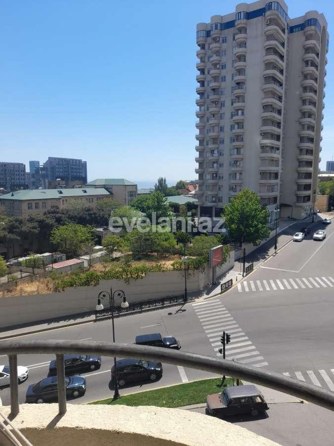 Sale, new building, 5 room, 215 m², Elmlar Akademiyası m.