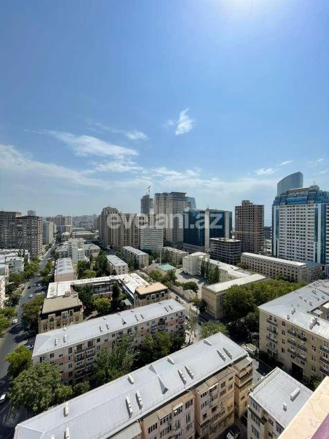 Satılır, yeni tikili, 3 otaqlı, 190 m², 28 may m.