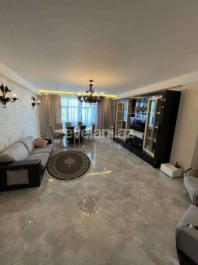 Satılır, yeni tikili, 3 otaqlı, 190 m², 28 may m.
