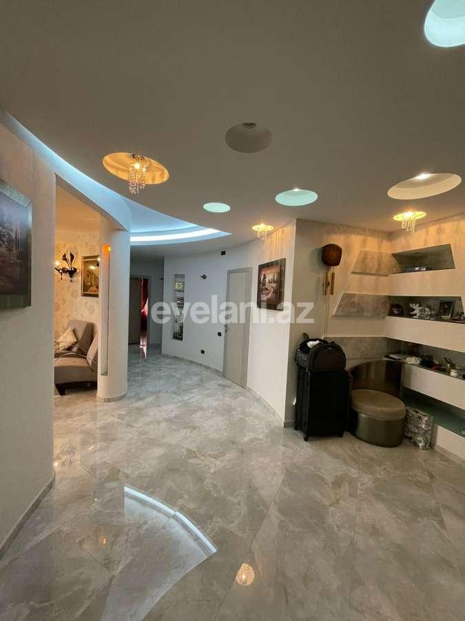 Satılır, yeni tikili, 3 otaqlı, 190 m², 28 may m.