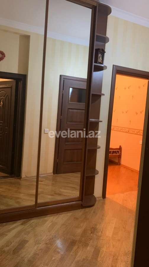 Kirayə verilir, yeni tikili, 3 otaqlı, 131 m², İnşaatçılar m.