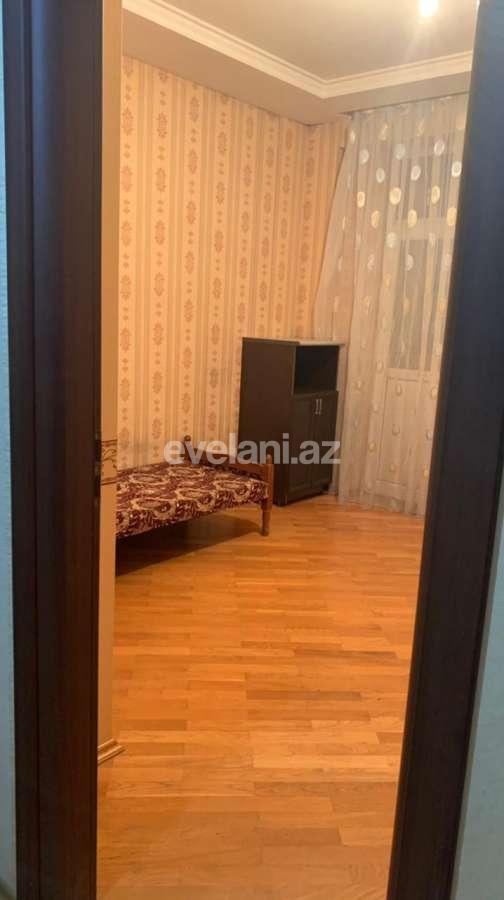 Kirayə verilir, yeni tikili, 3 otaqlı, 131 m², İnşaatçılar m.