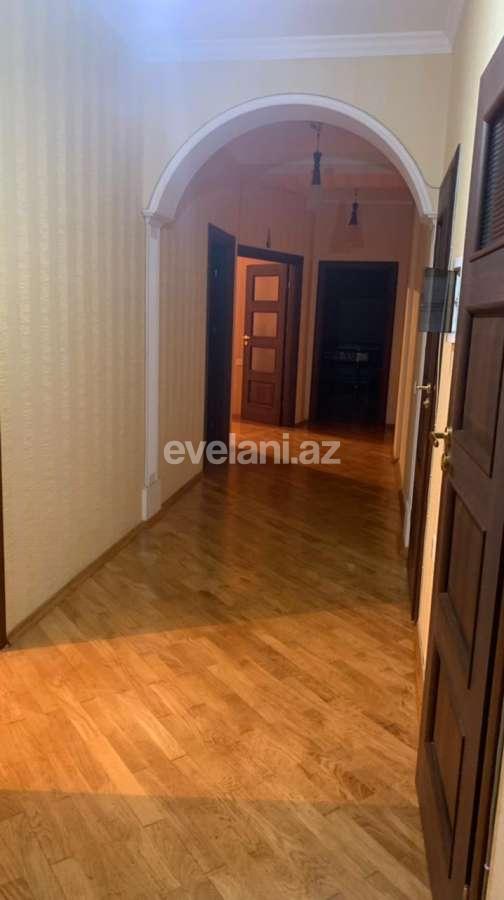Kirayə verilir, yeni tikili, 3 otaqlı, 131 m², İnşaatçılar m.