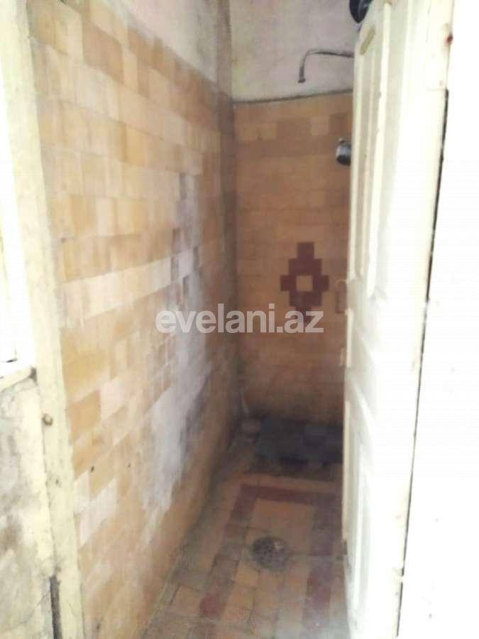 Sale, old building, 2 room, 35 m², Nizami m.