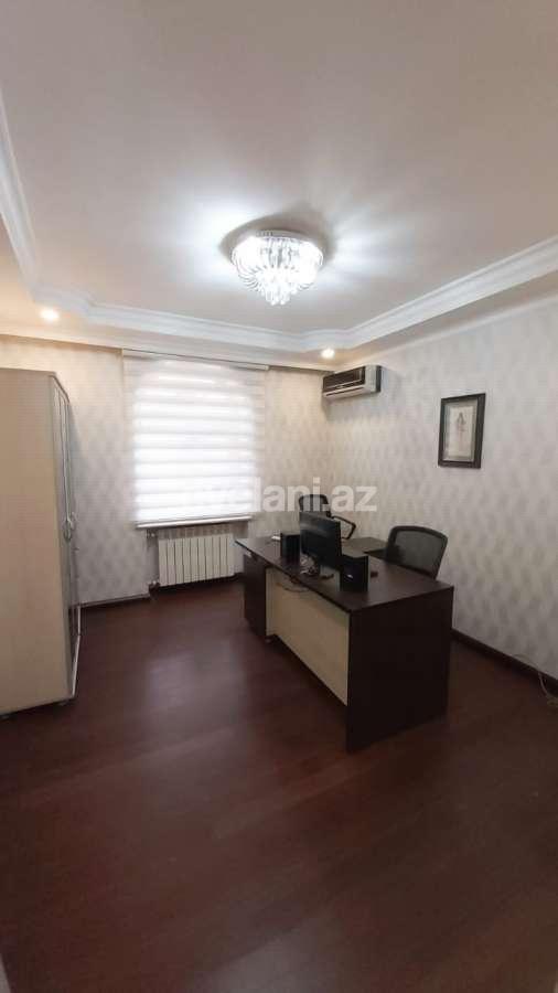 Kirayə verilir, ofis, 5 otaqlı, 300 m², Gənclik m.