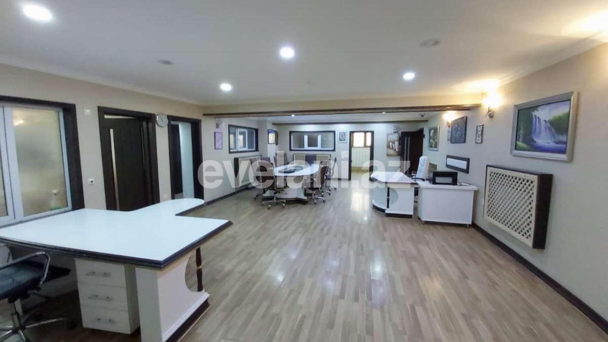 Kirayə verilir, ofis, 5 otaqlı, 300 m², Gənclik m.