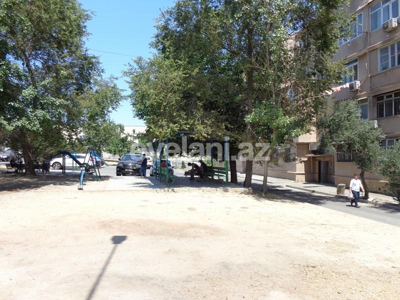 Sale, old building, 1 room, 35 m², Inshaatchilar m.