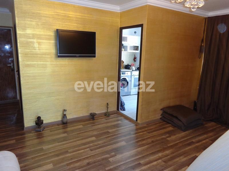 Sale, old building, 1 room, 35 m², Inshaatchilar m.