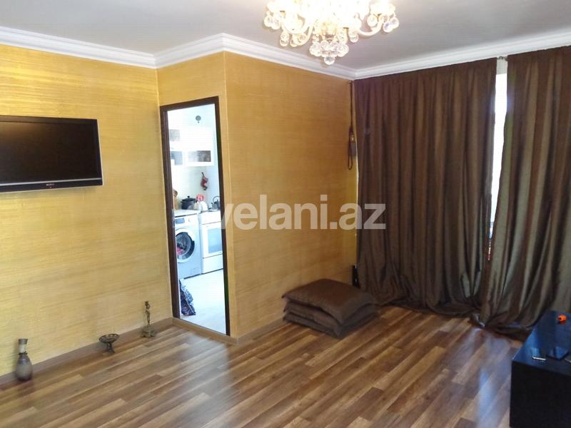 Sale, old building, 1 room, 35 m², Inshaatchilar m.