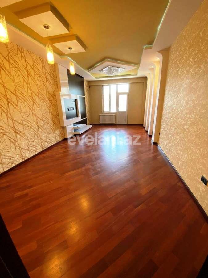 Satılır, yeni tikili, 3 otaqlı, 130 m², 9-cu mikrorayon q.