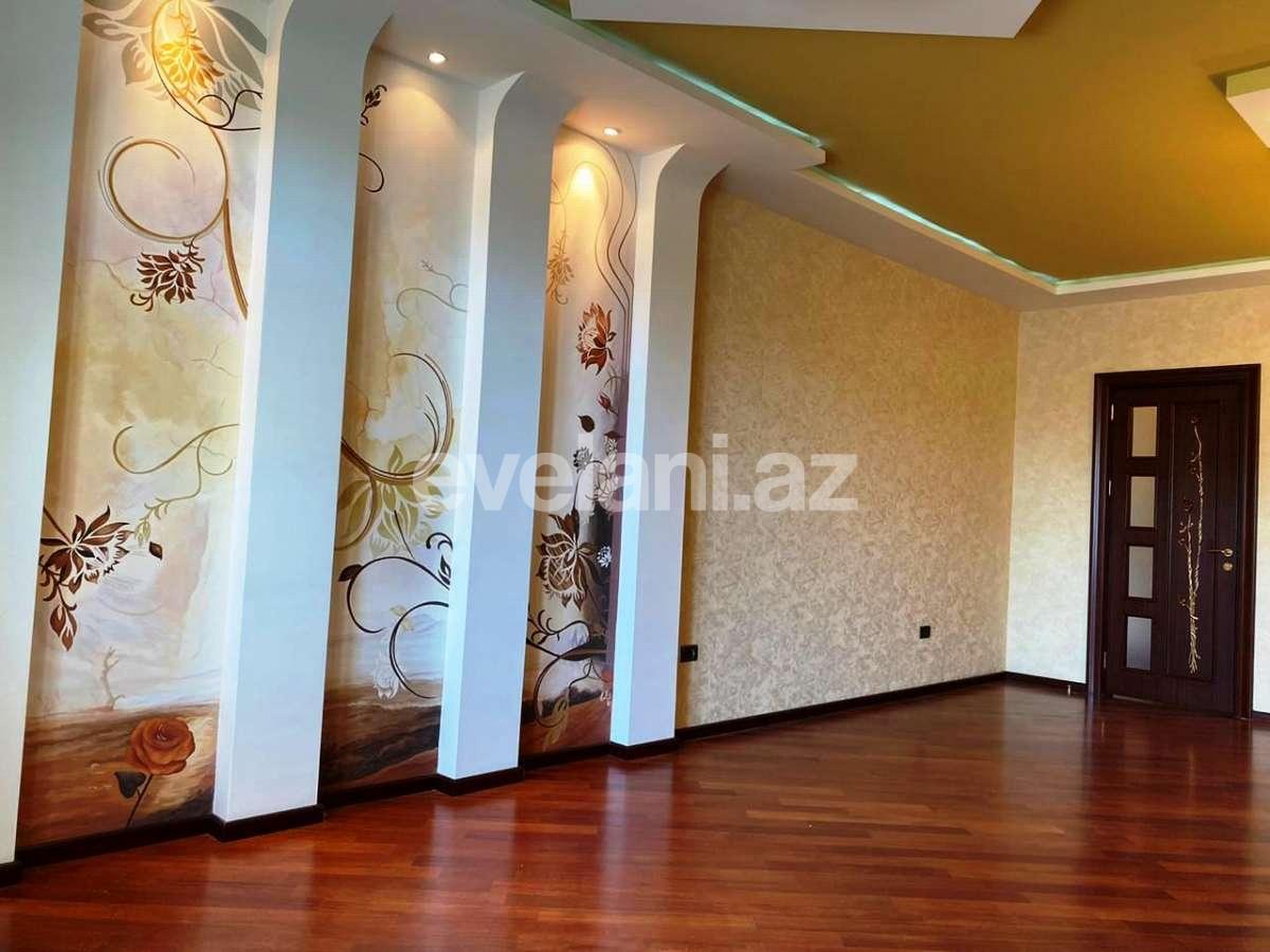 Satılır, yeni tikili, 3 otaqlı, 130 m², 9-cu mikrorayon q.