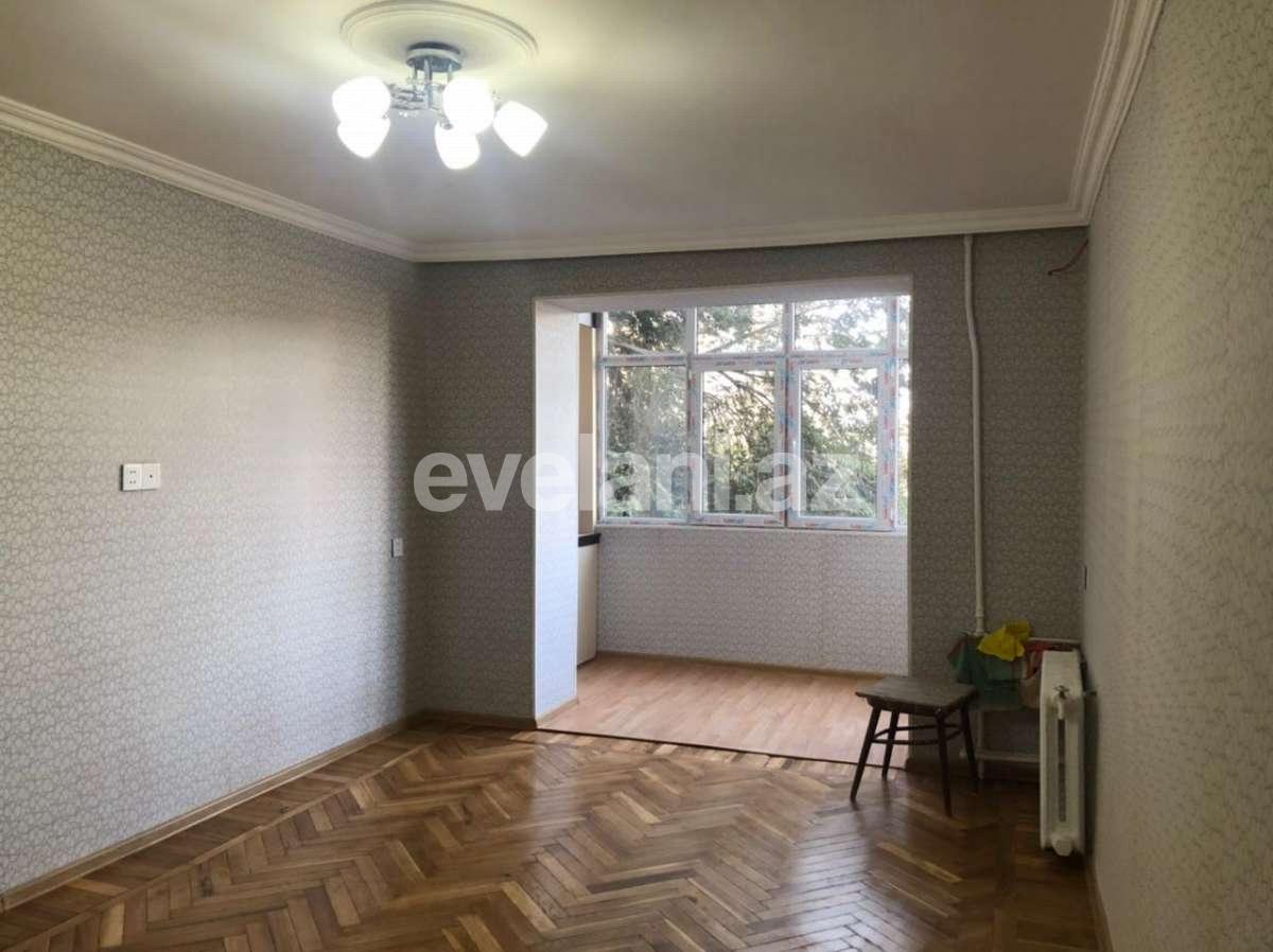 Sale, old building, 2 room, 40 m², Narimanov r.