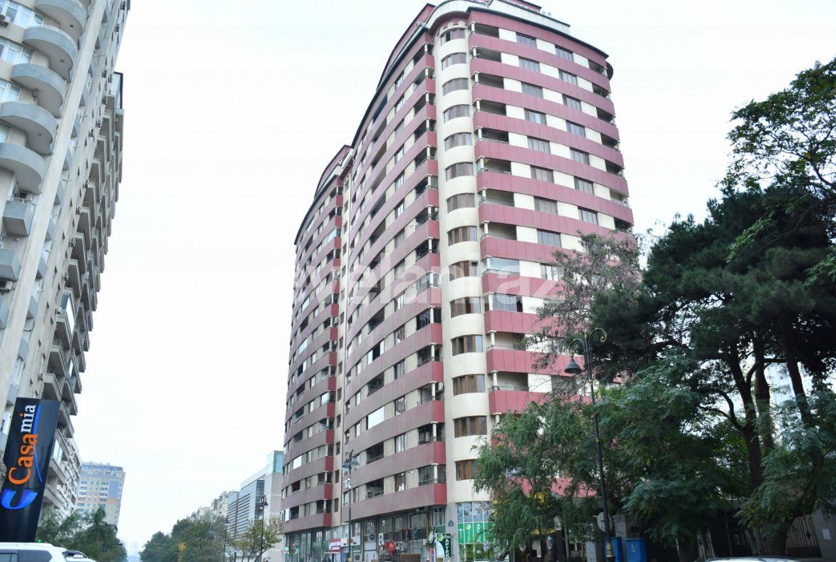 Продаётся, новостройка, 4-комнаты, 185 m², Элмляр Академиясы m.